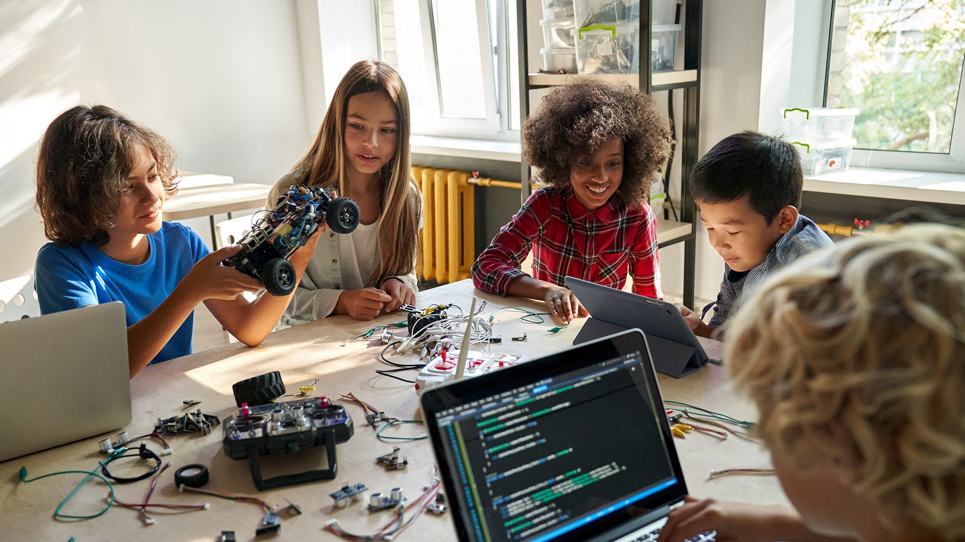 Center for Innovative Research in Cyberlearning (CIRCL)