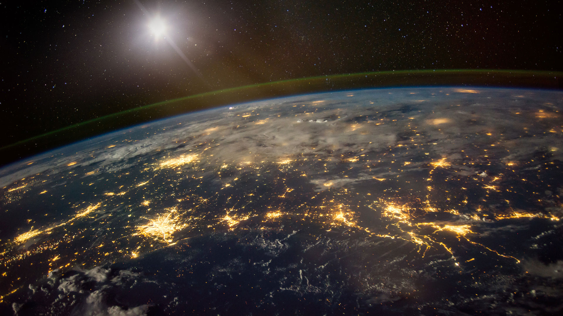 With innovative tracking technology, SRI is addressing the hazard of space debris particles