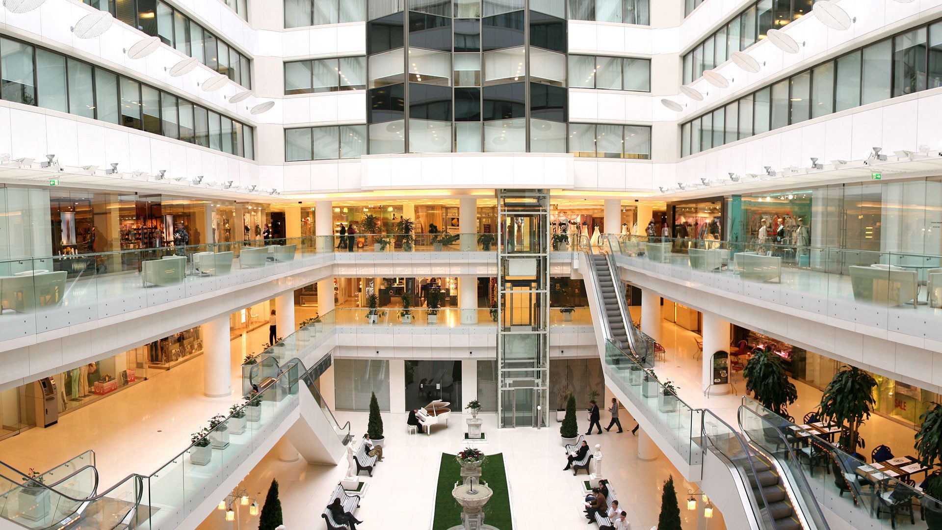 Experience distant interiors with REscan